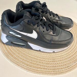 Nike Kids Black Sneakers